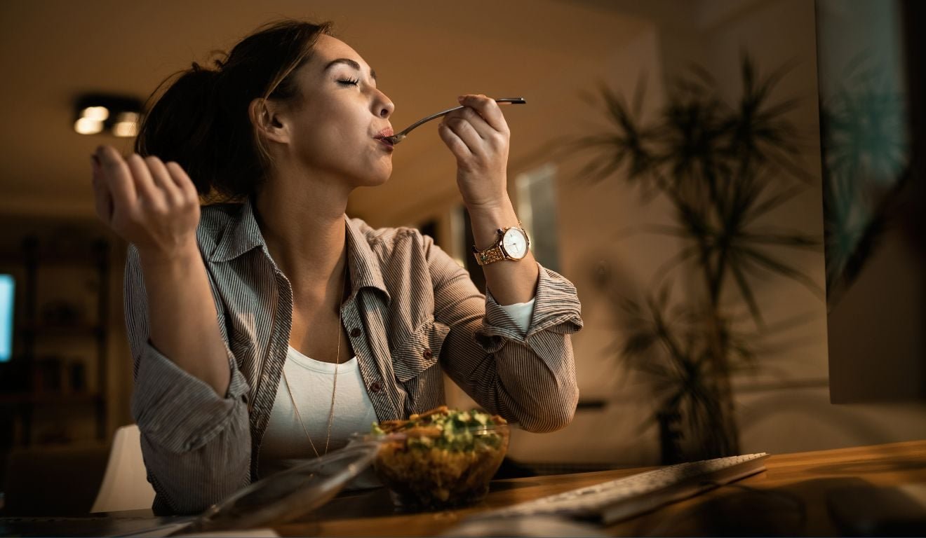 Fome o tempo todo? Veja fatores que podem estar aumentando seu apetite