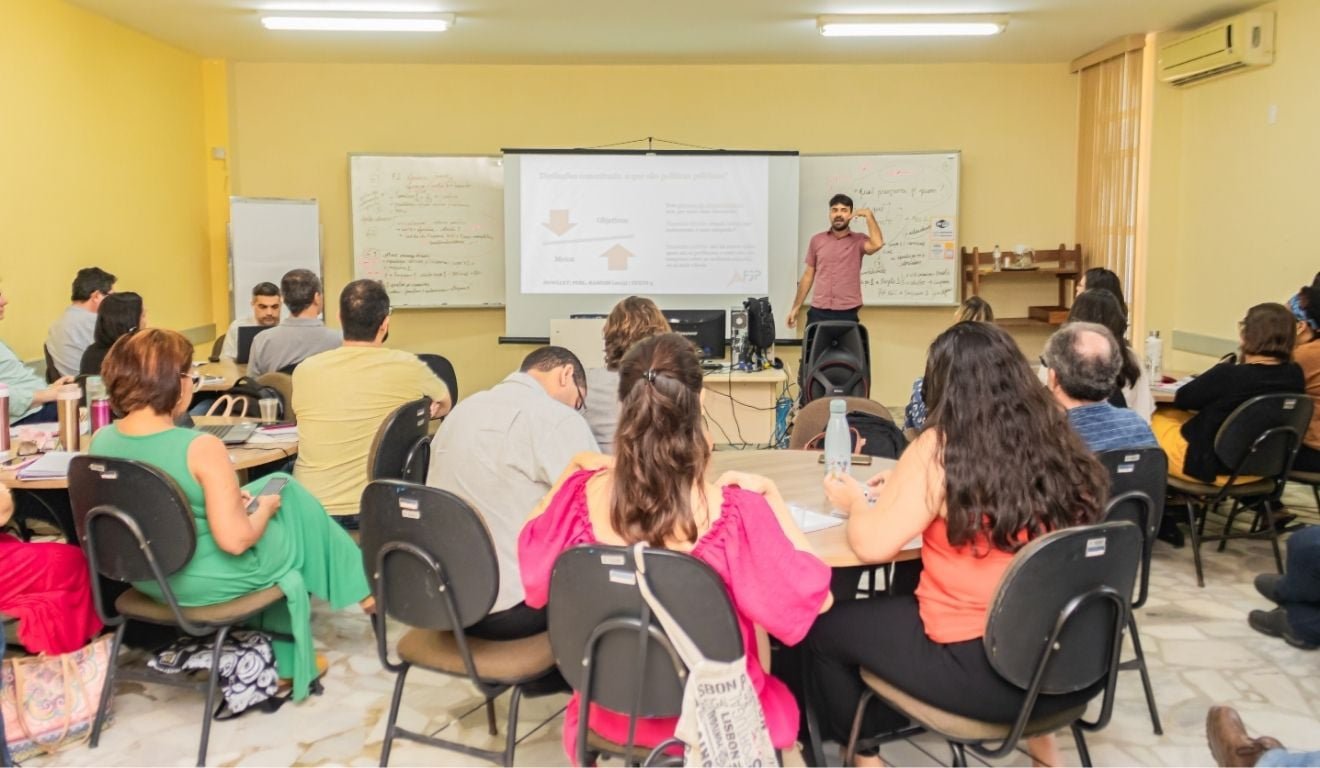 At&eacute; R$ 411 por hora: ES abre cadastro para profissionais atuarem em cursos de forma&ccedil;&atilde;o