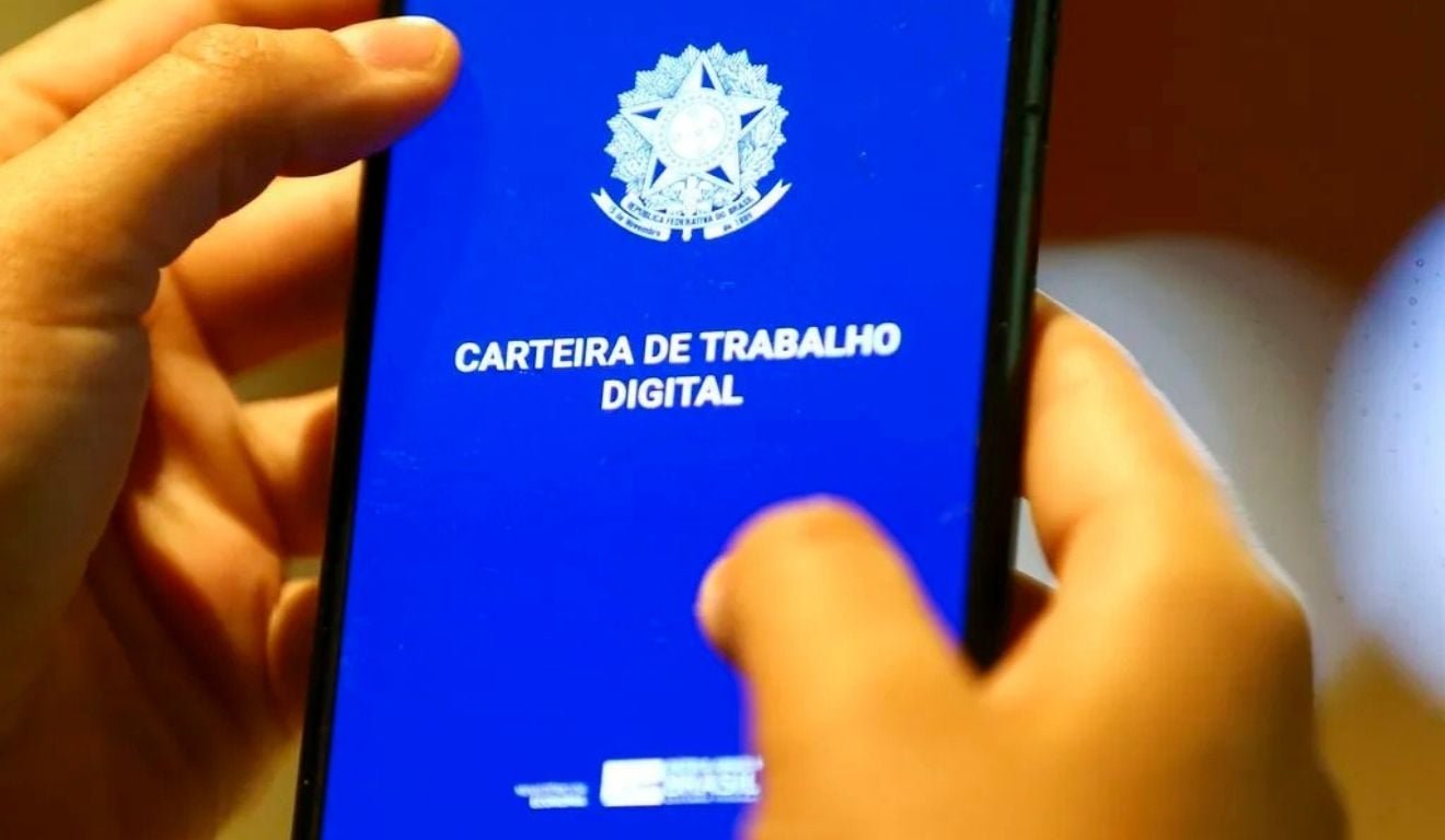 Cariacica abre vagas de emprego e est&aacute;gio nesta ter&ccedil;a; veja como participar