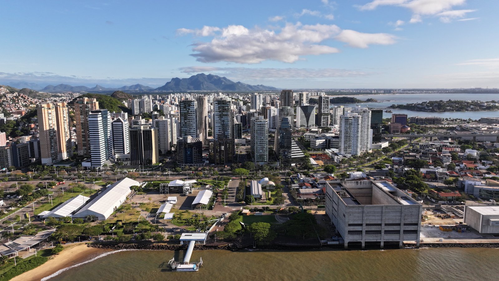 Abertas 61 vagas para ambulantes e food trucks no anivers&aacute;rio de Vit&oacute;ria