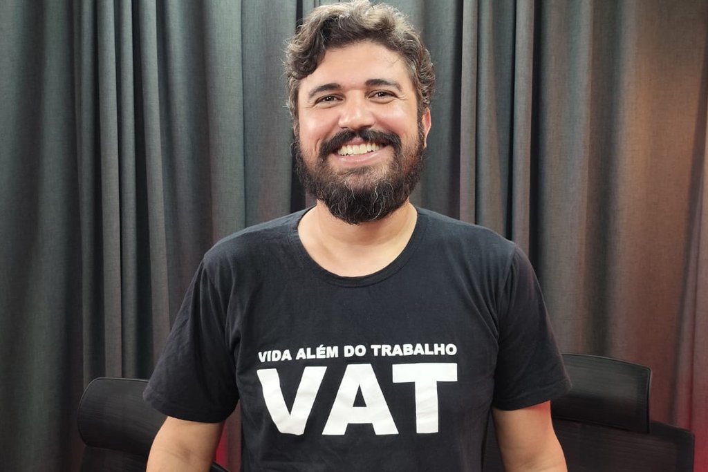 Vinicius Machado lidera ranking em plataforma de financiamento coletivo eleitoral