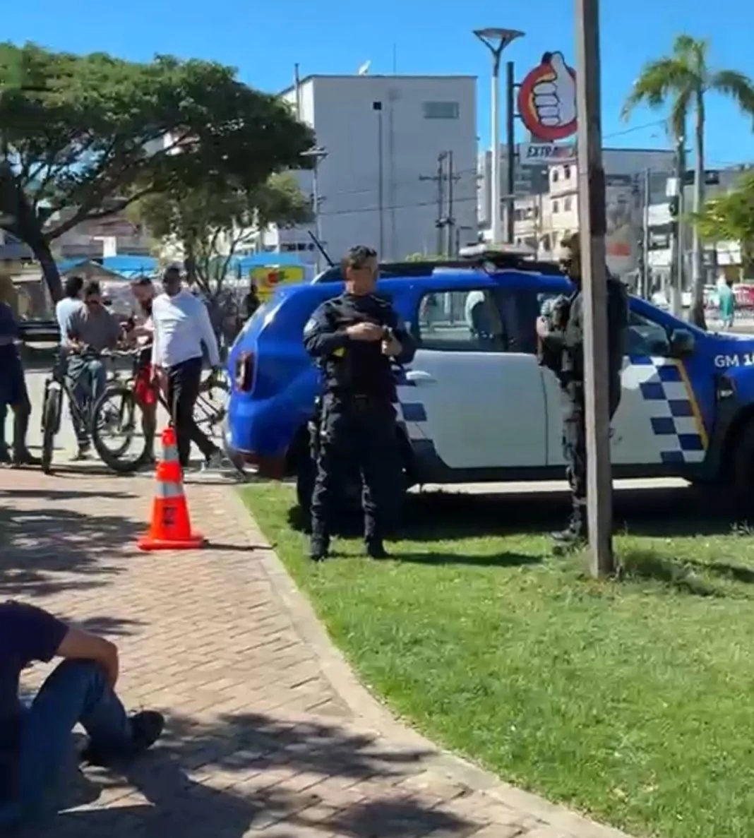 Execu&ccedil;&atilde;o na pra&ccedil;a: pol&iacute;cia desvenda morte de adolescente em Itarar&eacute; e prende suspeitos