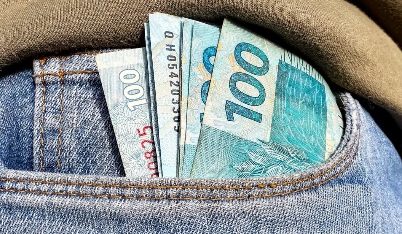 Cart&atilde;o, financiamento e empr&eacute;stimo: o que muda no seu bolso com a queda da Selic
