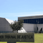Desembargadora do ES vira r&eacute; no STJ por ofensas no WhatsApp