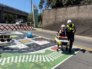 Inspetoria de Tr&acirc;nsito promove a&ccedil;&atilde;o educativa e recreativa para crian&ccedil;as na Nova Orla de Cariacica