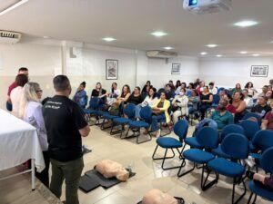 Mais de 60 profissionais de enfermagem passam por capacita&ccedil;&atilde;o em ressuscita&ccedil;&atilde;o cardiopulmonar em Cariacica