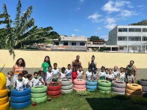 Crian&ccedil;as plantam hortali&ccedil;as e descobrem o caminho do alimento at&eacute; a mesa em CMEI de Jardim Am&eacute;rica