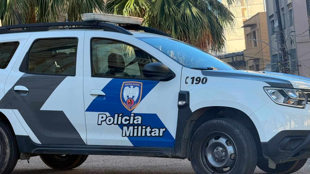 Homem reconhece carro roubado na Serra, segue ve&iacute;culo e persegui&ccedil;&atilde;o termina em tiros