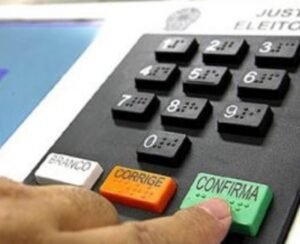 Vit&oacute;ria prepara espa&ccedil;os p&uacute;blicos para receber eleitores no domingo de vota&ccedil;&atilde;o