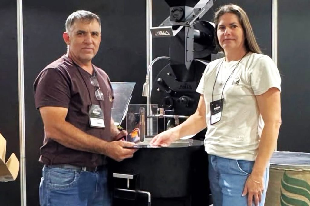 Produtores de I&uacute;na conquistam pr&ecirc;mios no Ar&aacute;bica Coffee Festival em Reduto (MG)