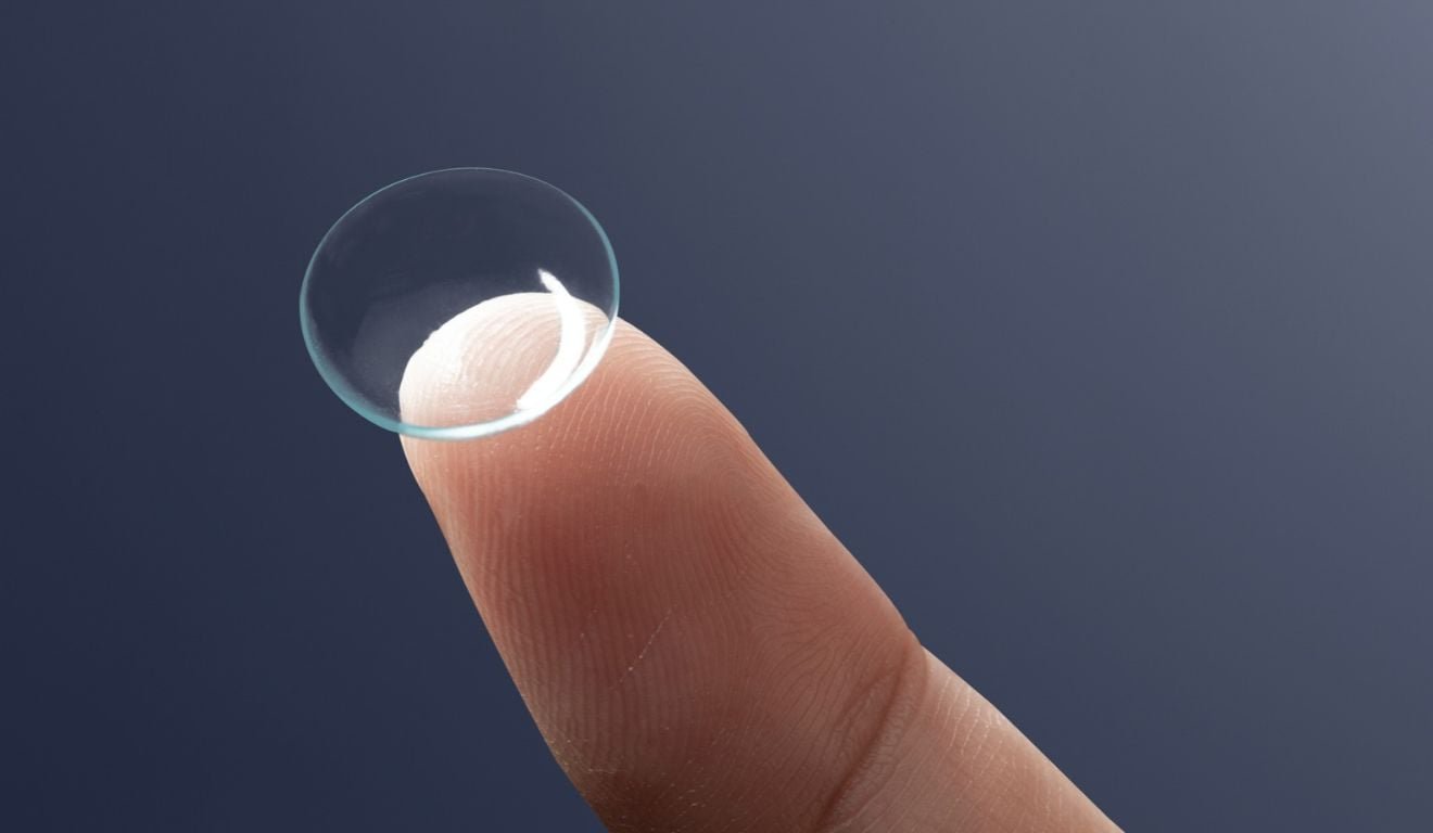 Usa lentes de contato? 3 erros que podem colocar sua vis&atilde;o em risco