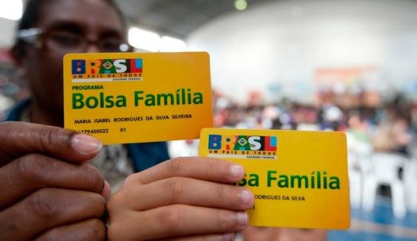 Bolsa Família: famílias maiores terão adicional de R$ 50