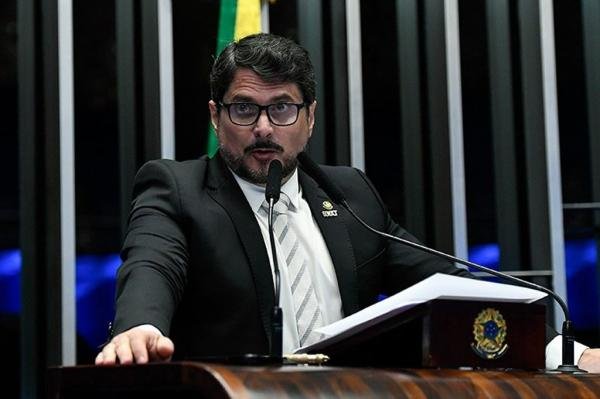 As tramas do senador Marcos do Val que poderão levá-lo à prisão