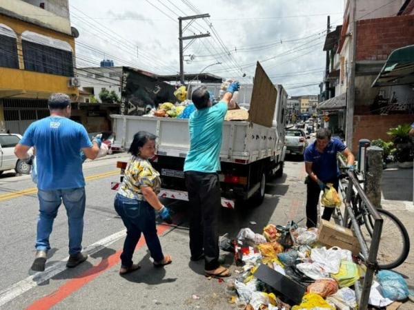 Força-tarefa recolhe toneladas de lixo das ruas da Grande Vitória