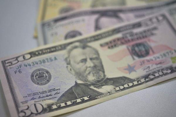 Dólar bate R$ 5,20 pela primeira vez na história