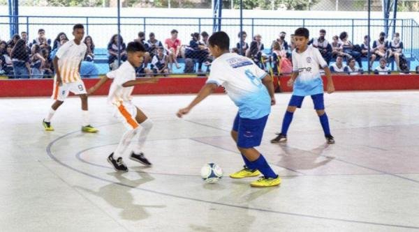 Torneio de futsal sábado reúne crianças e adolescentes em São Torquato