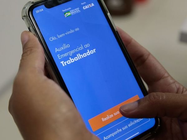 Câmara amplia auxílio de R$ 600: pais solteiros vão receber R$ 1.200